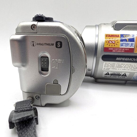 Sony Cybershot DSC-F505V TESTED Memory Sticks Adapter Charger Bag *No Battery* - Picture 7 of 14